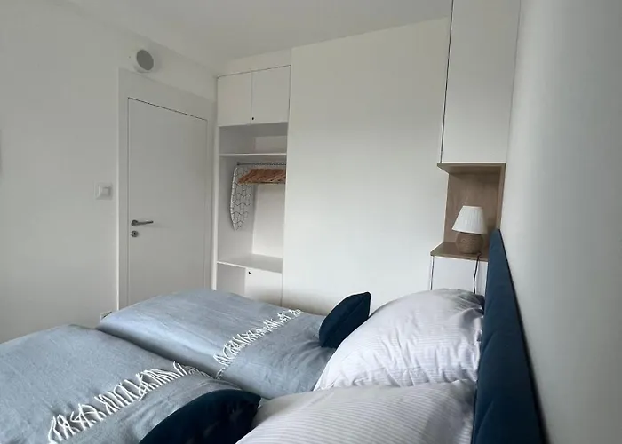 Apartment Pearl Blue *